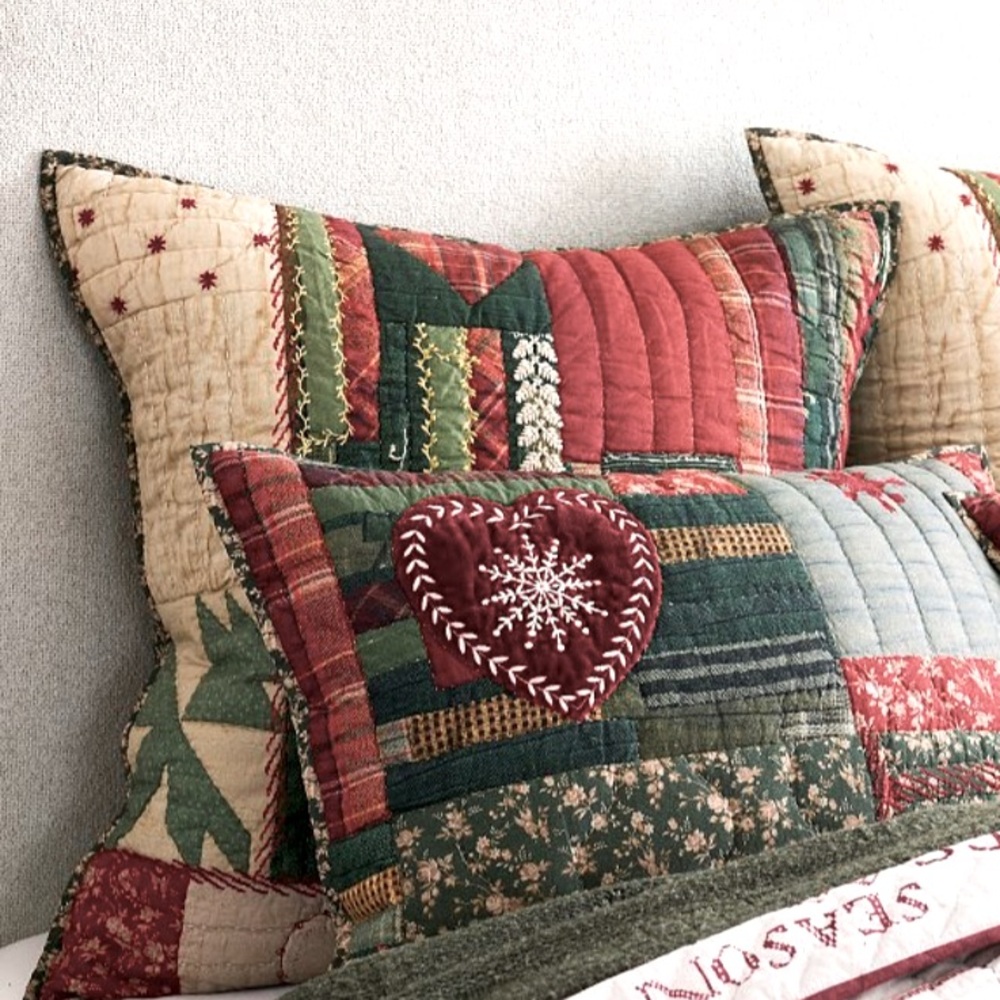 🎄Pottery Barn🎄2 Holiday Love Reversible Euro Shams - Picture 5 of 11
